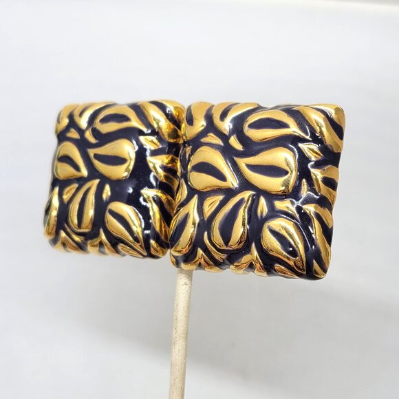 Vintage Signed Escada Square Goldtone & Blue Enamel Clip Earrings - Picture 7 of 11